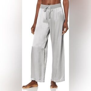 PJ Harlow Jolie Light Gray Silver Wide Leg Lounge Pants